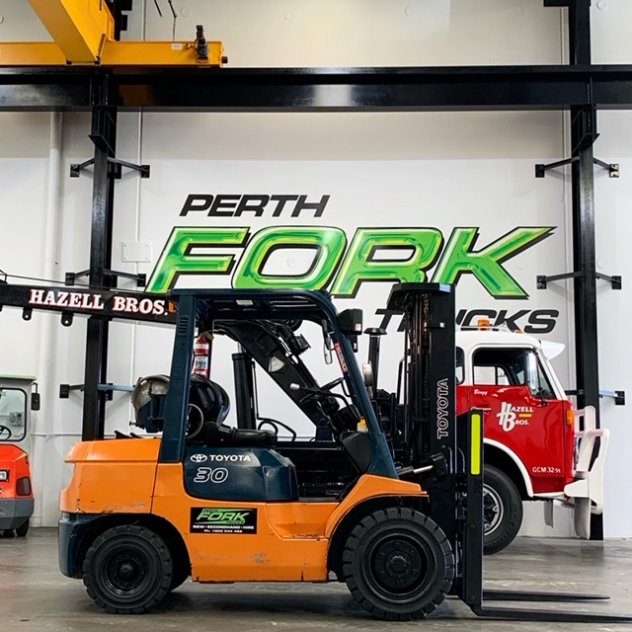 Toyota 3T Container Mast Forklift