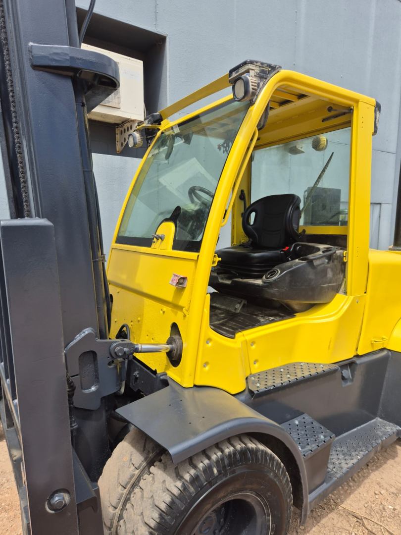 2012 Hyster 7T Diesel Forklift