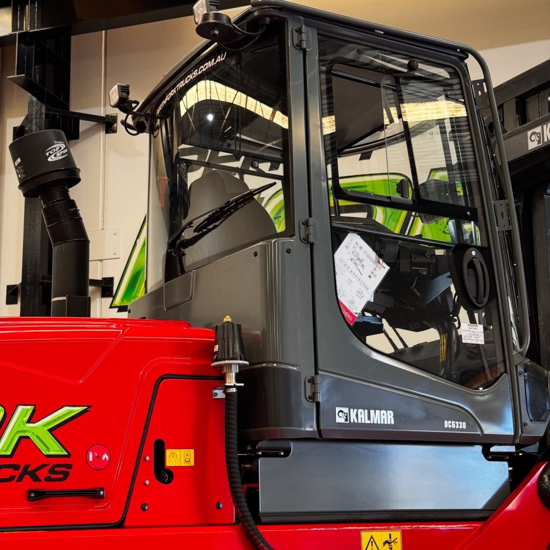 Kalmar 33T Forklift