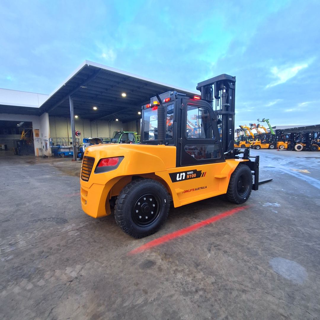 UN Forklift 10T Diesel Heavy Duty