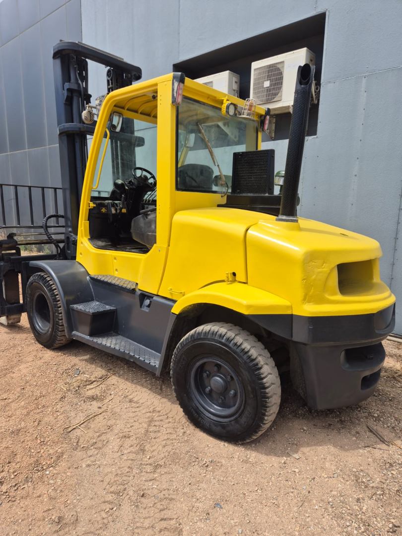 2012 Hyster 7T Diesel Forklift