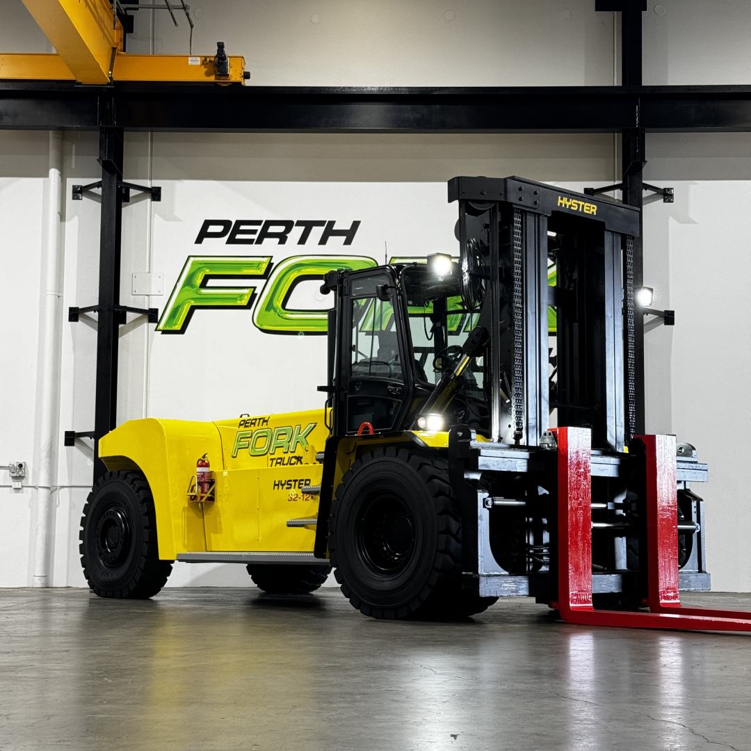 Hyster 32T Forklift