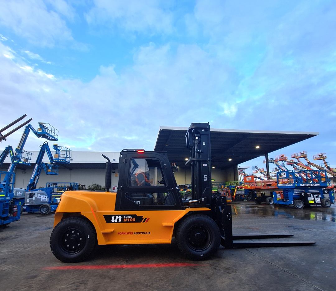 UN Forklift 10T Diesel Heavy Duty