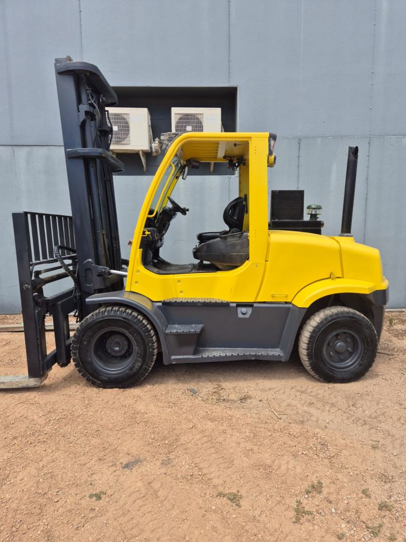 2012 Hyster 7T Diesel Forklift