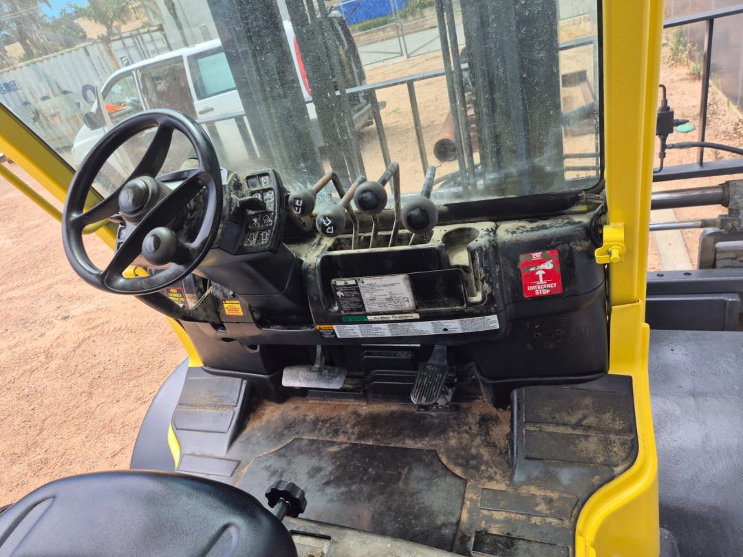 2012 Hyster 7T Diesel Forklift