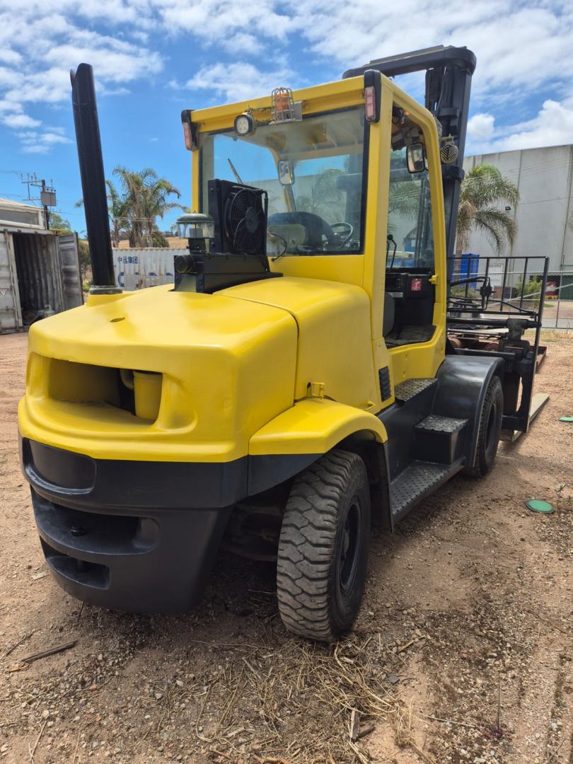 2012 Hyster 7T Diesel Forklift