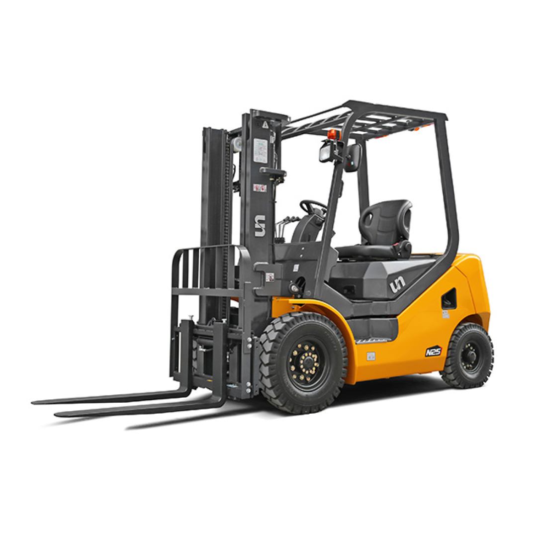 UN Forklift 2.5T Diesel - 4.5m Mast