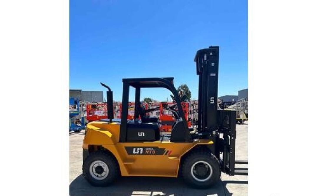 UN Forklift 7T Diesel Heavy Duty