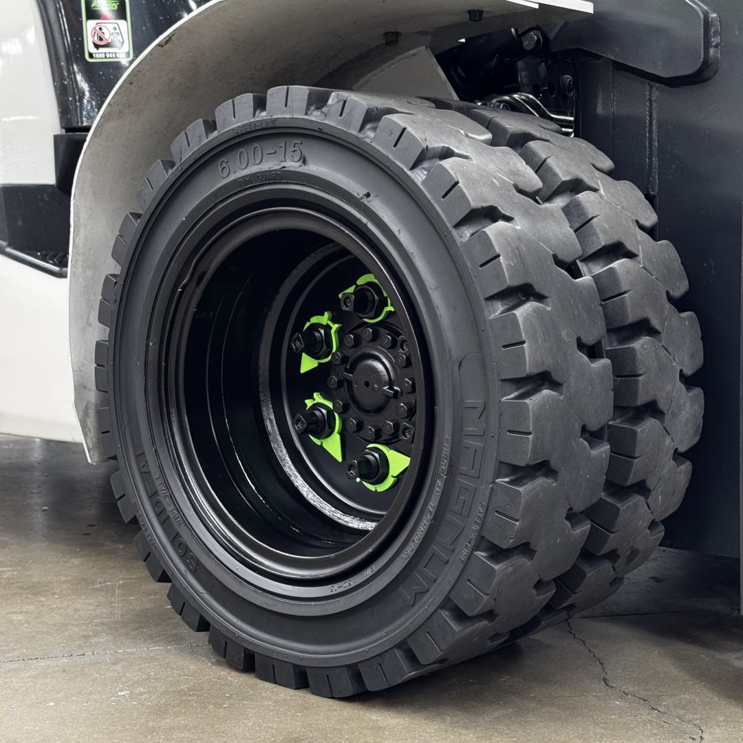 TCM 3.5T Ultra High Lift Forklift