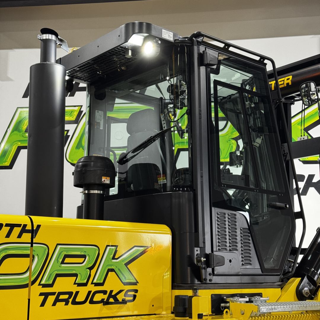 Hyster 32T Forklift