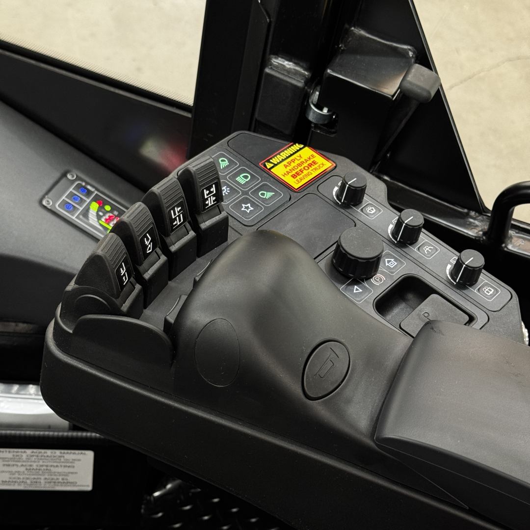 Hyster 16T Forklift