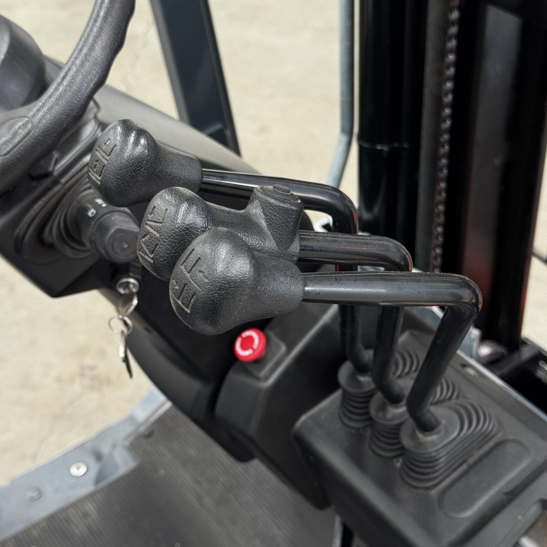 Toyota 1.8T Electric Forklift