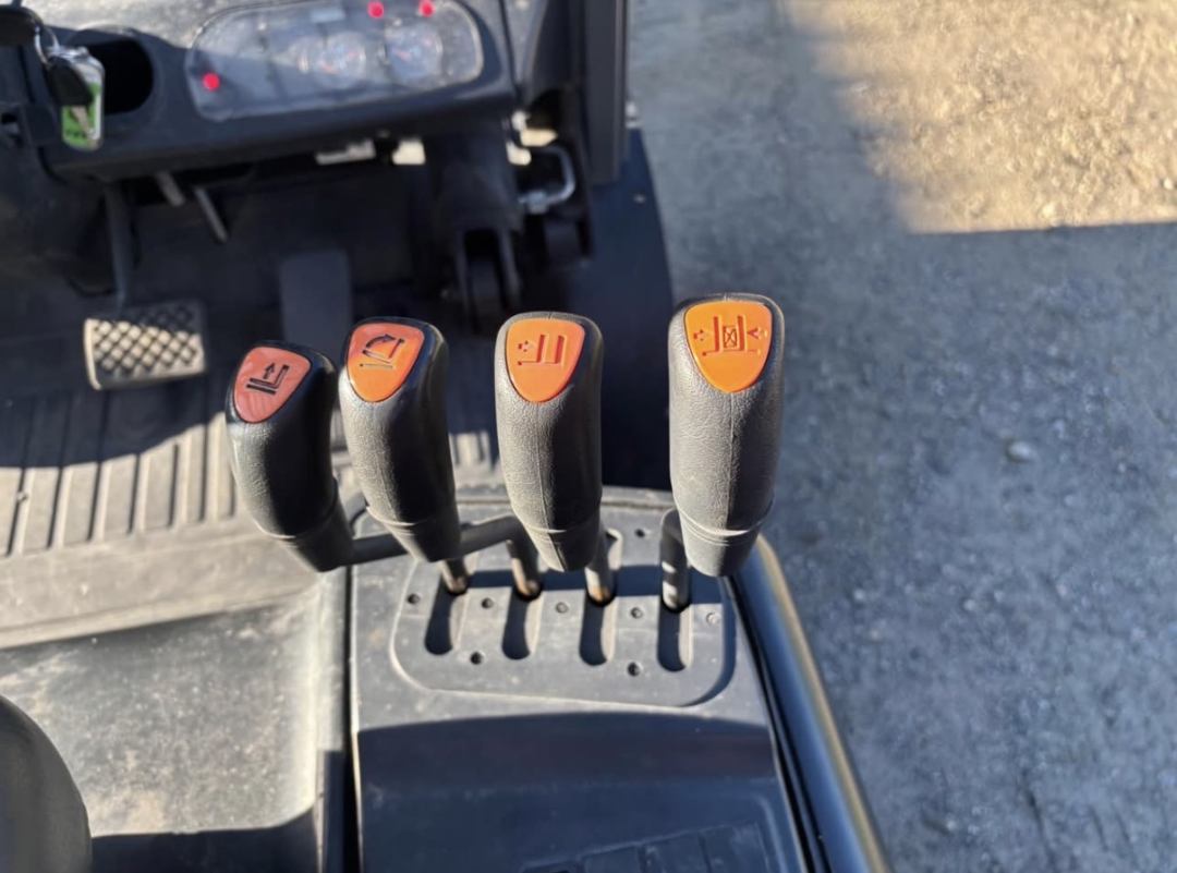 2017 Crown CG25P-5 Forklift   - Starts, Ru