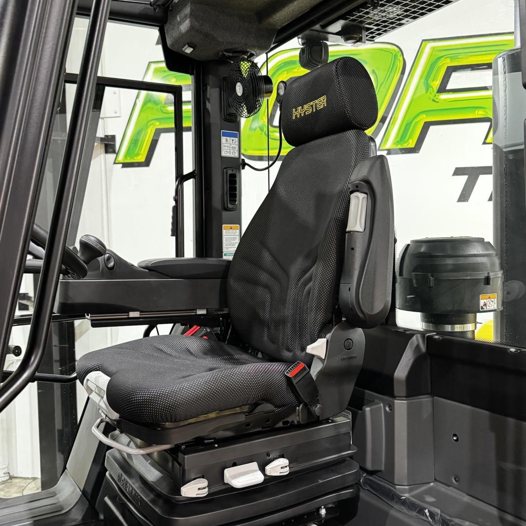 Hyster 32T Forklift