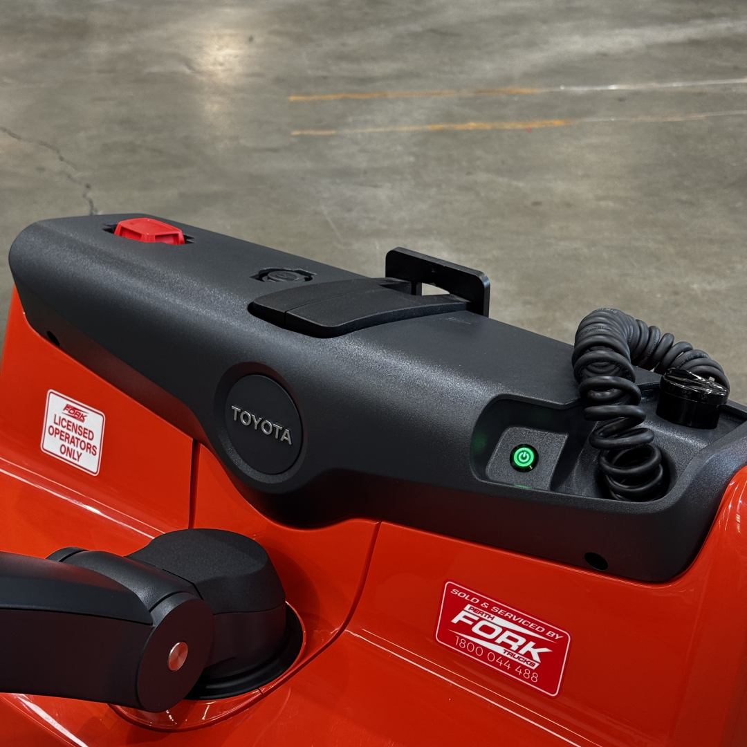 Toyota 1.6T Electric Pallet Jack