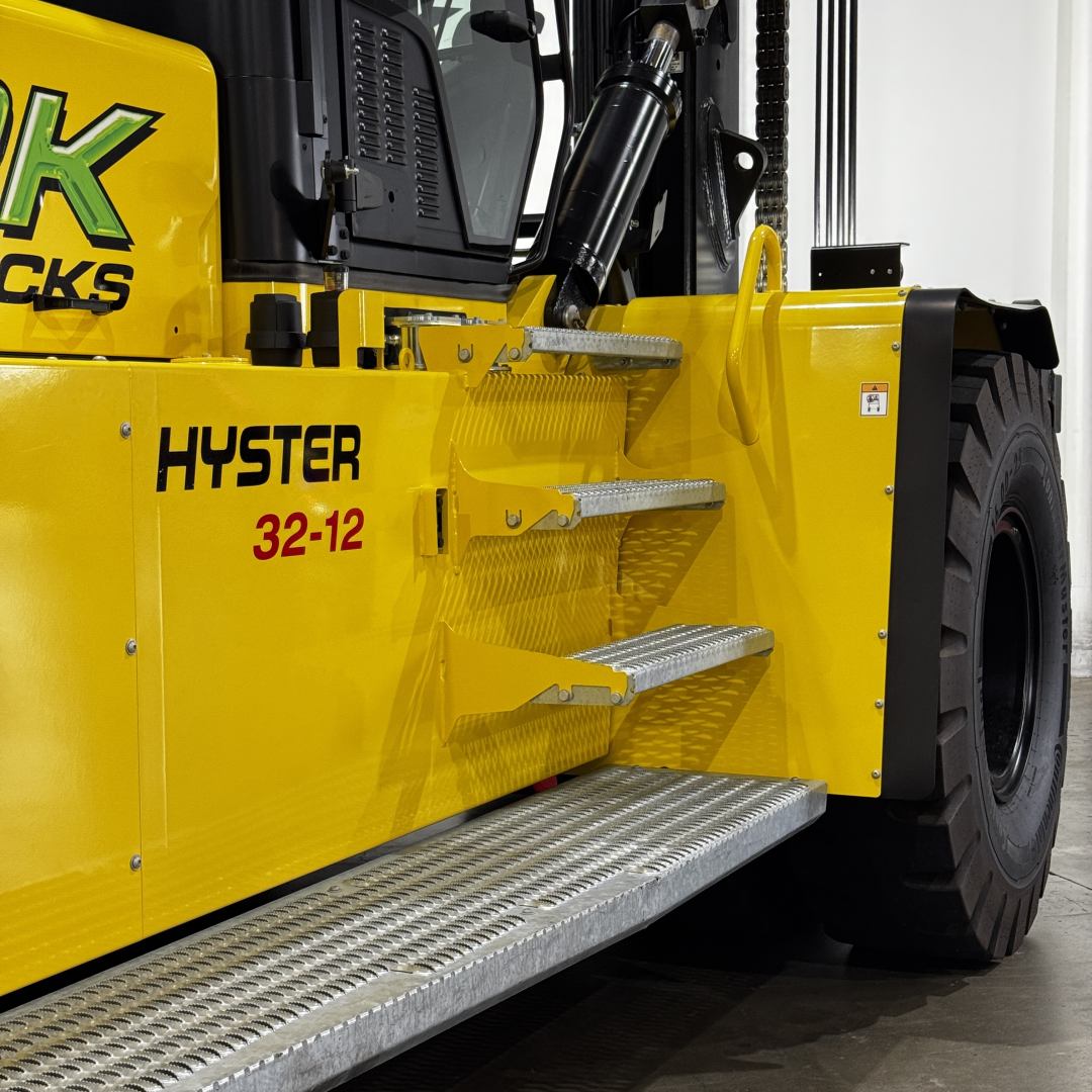 Hyster 32T Forklift