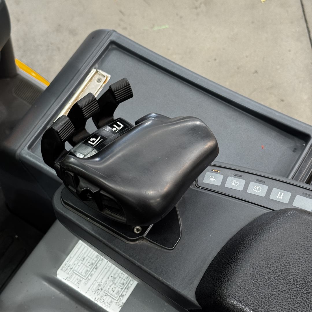 Jungheinrich 2T Electric Forklift