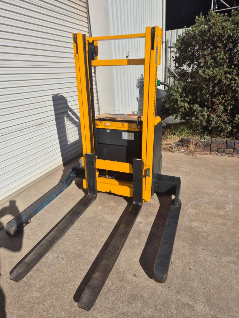 2013 Jungheinrich 1.4T Walkie Stacker