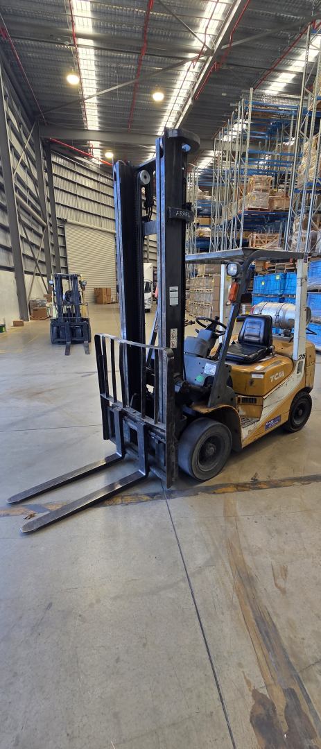 TCM 2.5T LPG Forklift