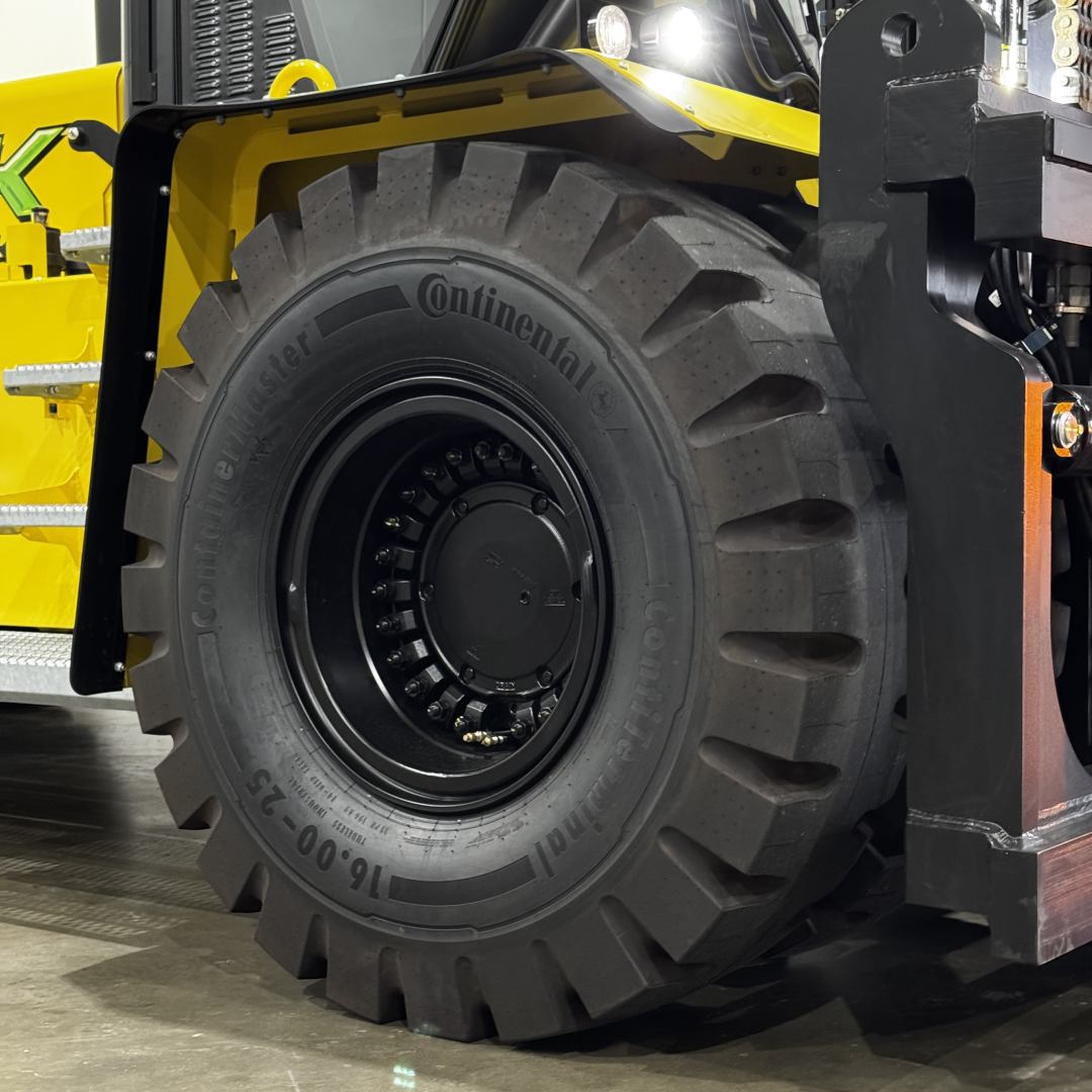 Hyster 32T Forklift