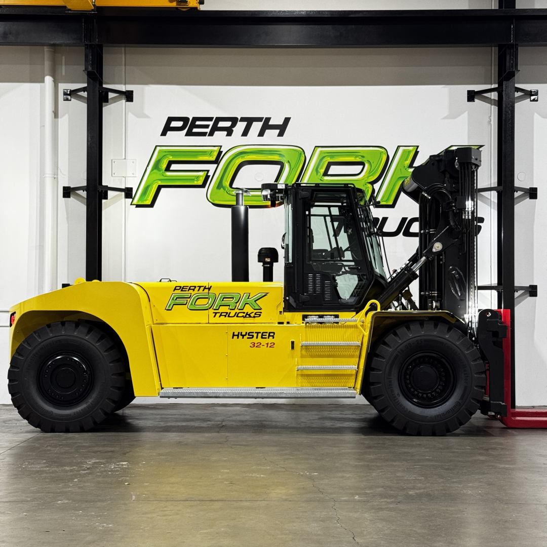 Hyster 32T Forklift