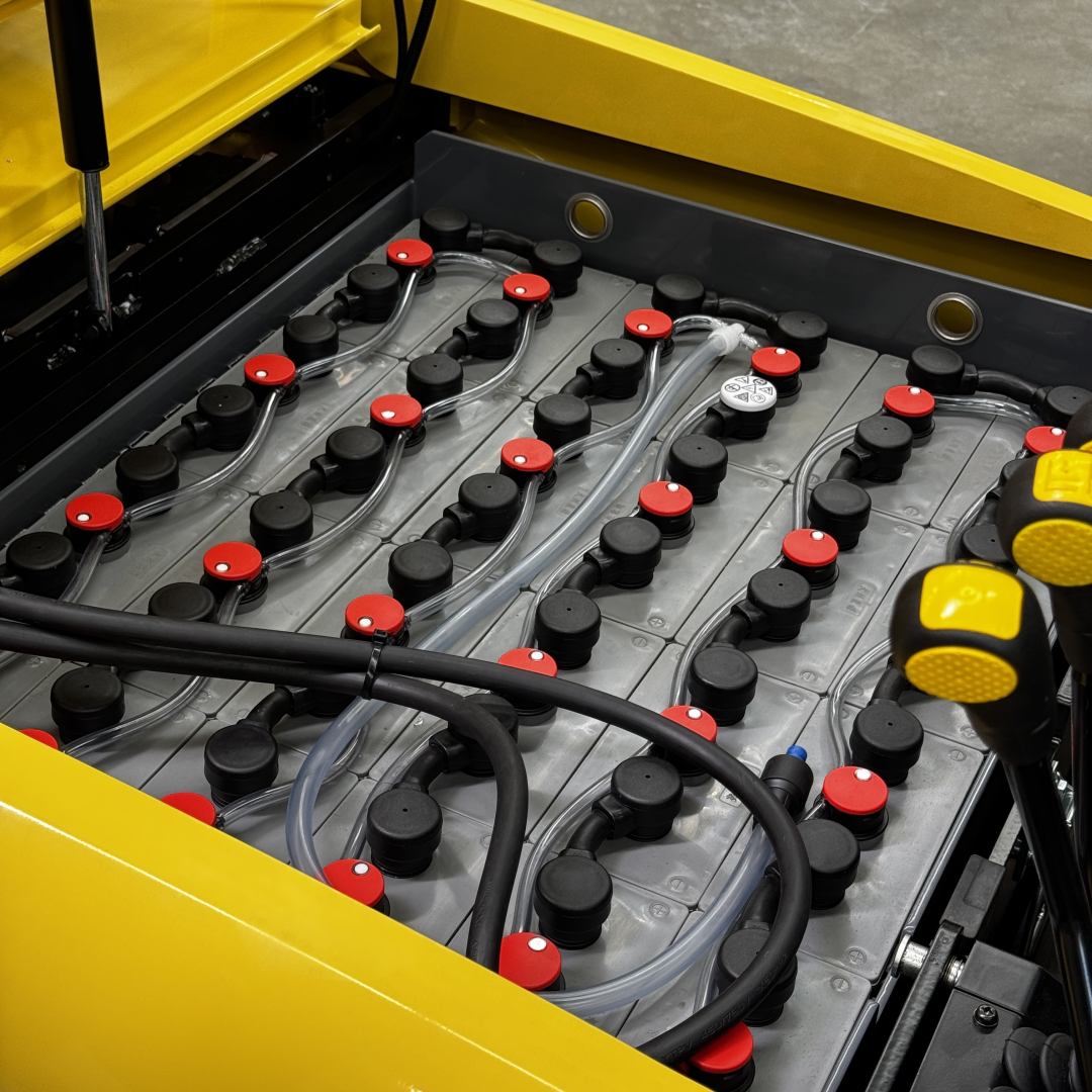Hyster 1.8T Electric Forklift