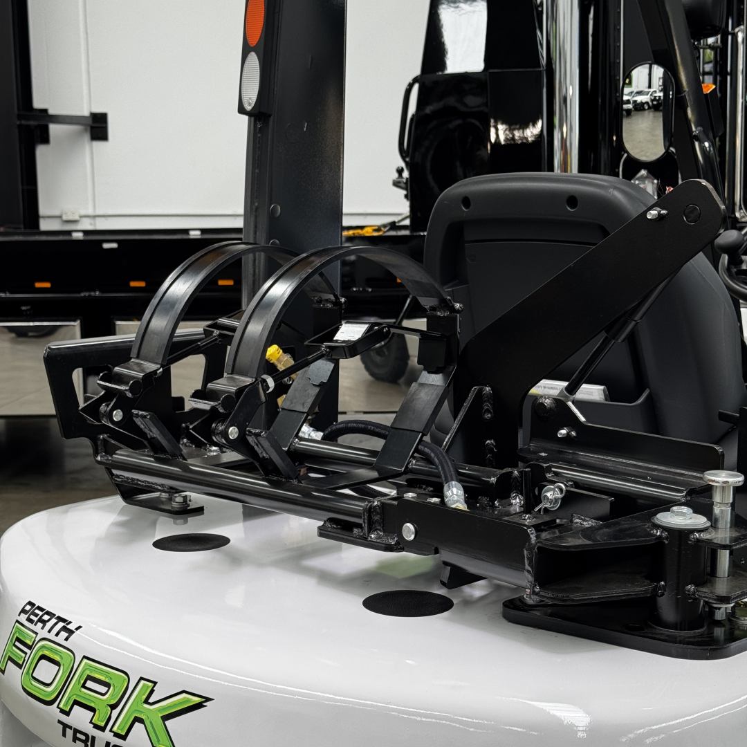 TCM 2.5T Dual Wheel Forklift