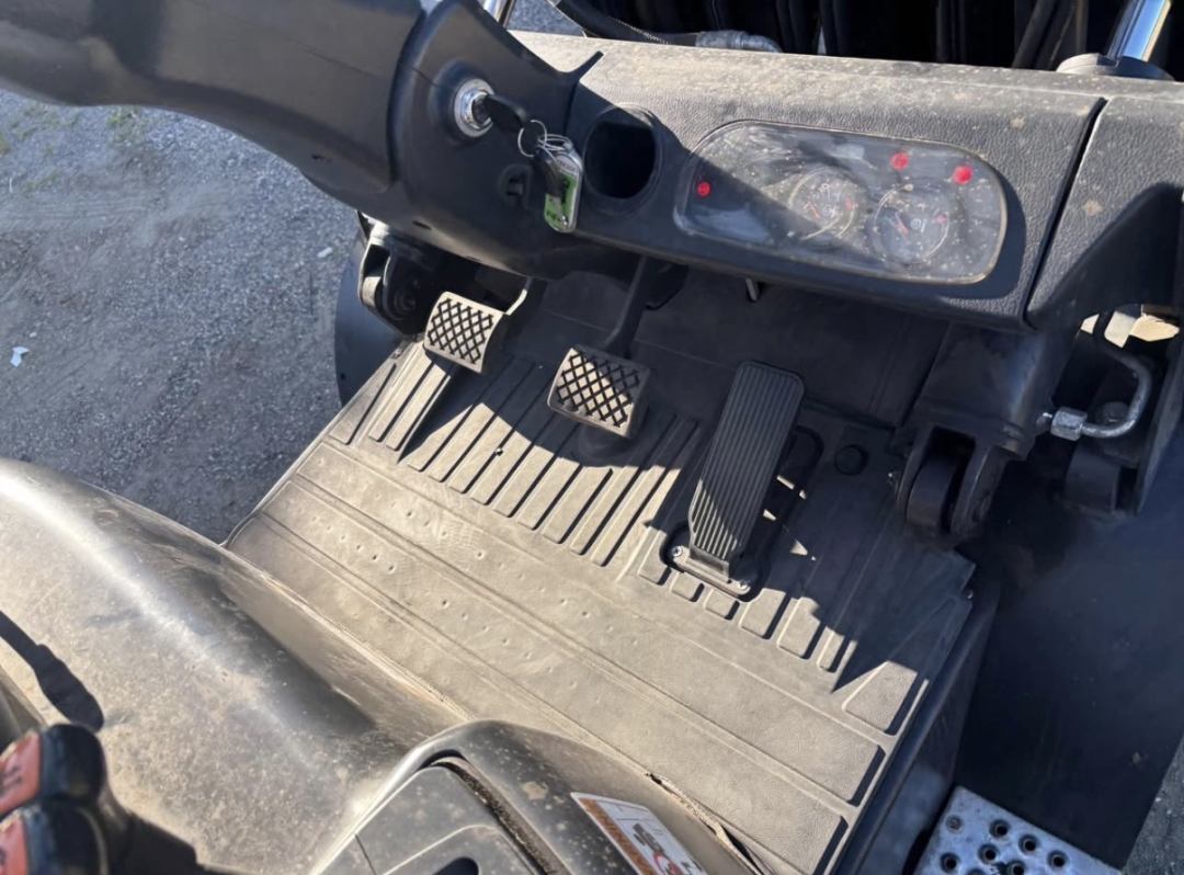 2017 Crown CG25P-5 Forklift   - Starts, Ru