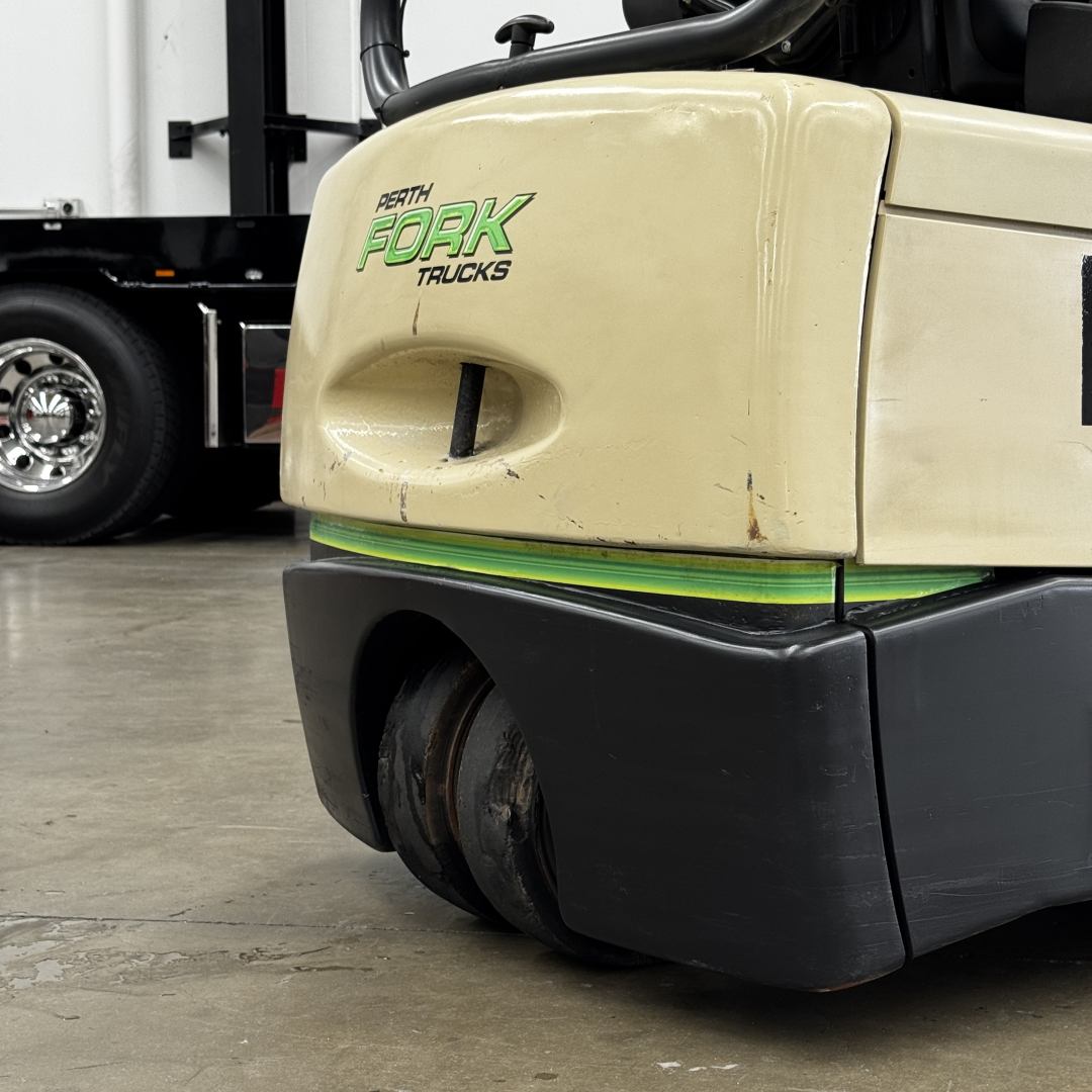 Crown 2T Electric 3-Wheel Forklift