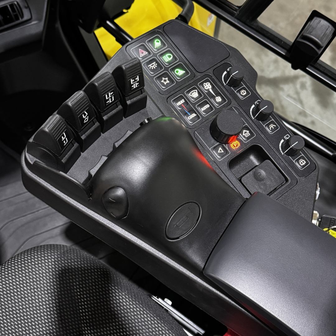 Hyster 32T Forklift