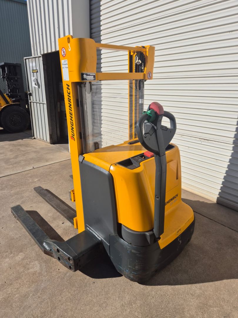 2013 Jungheinrich 1.4T Walkie Stacker