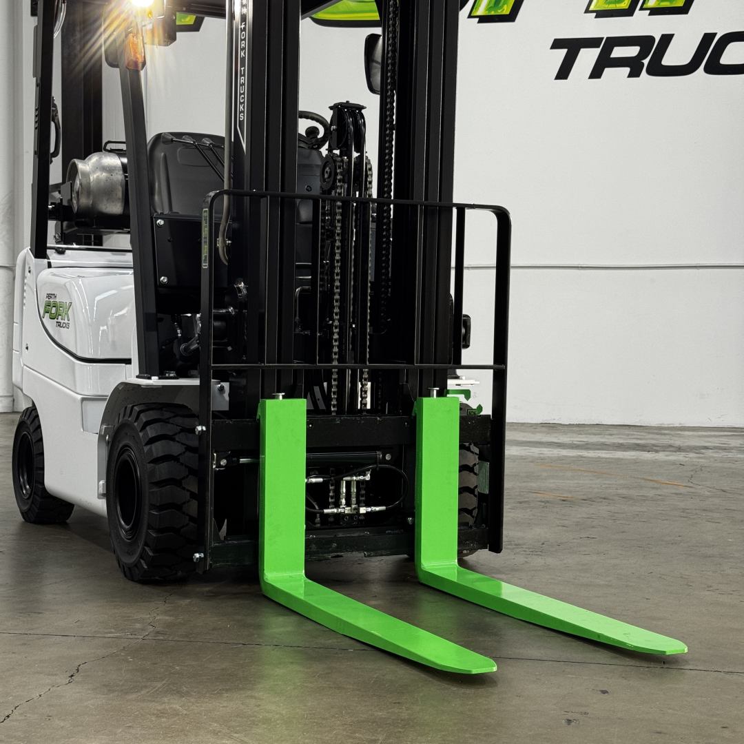 Yale 2T Compact Forklift
