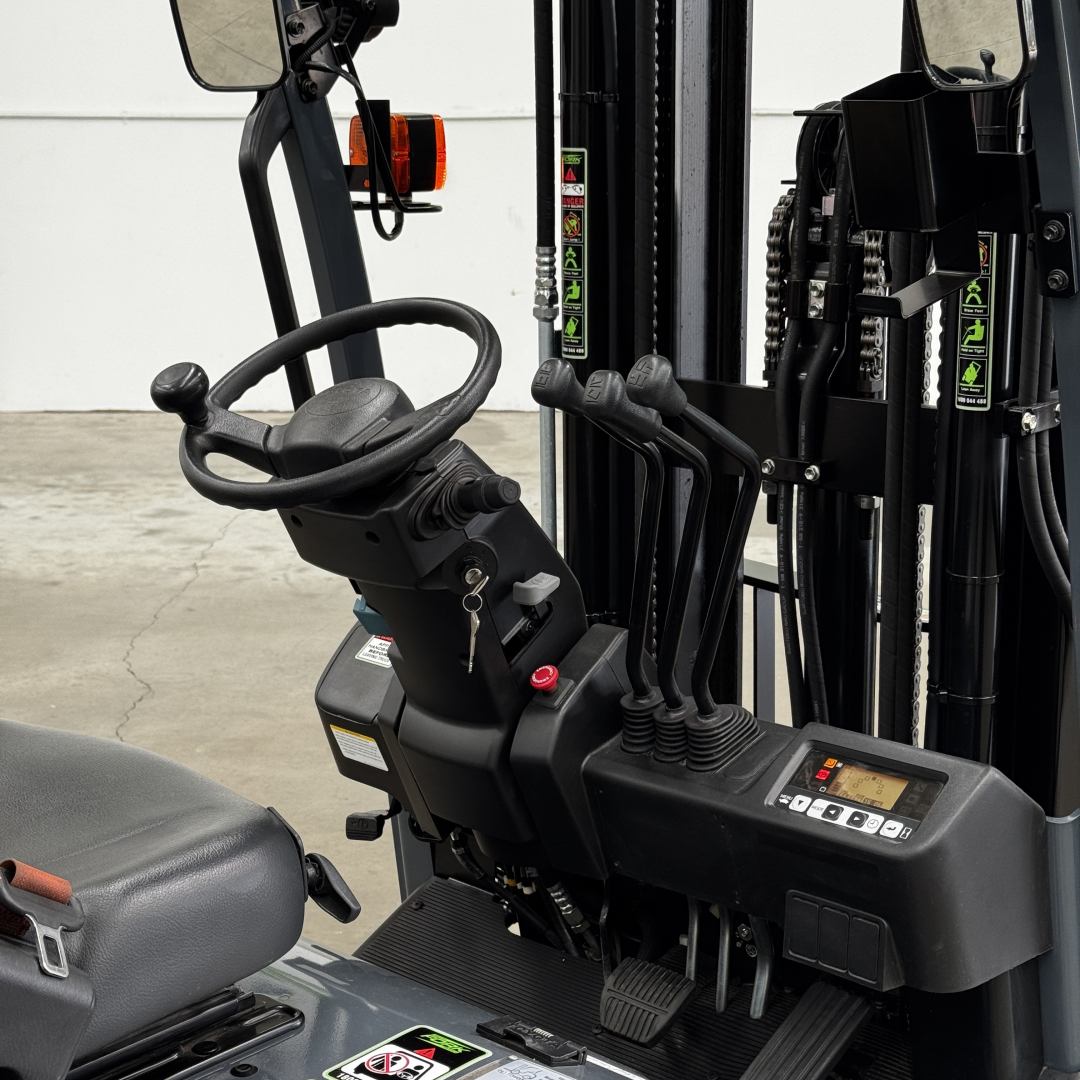 Toyota 1.8T Electric Forklift