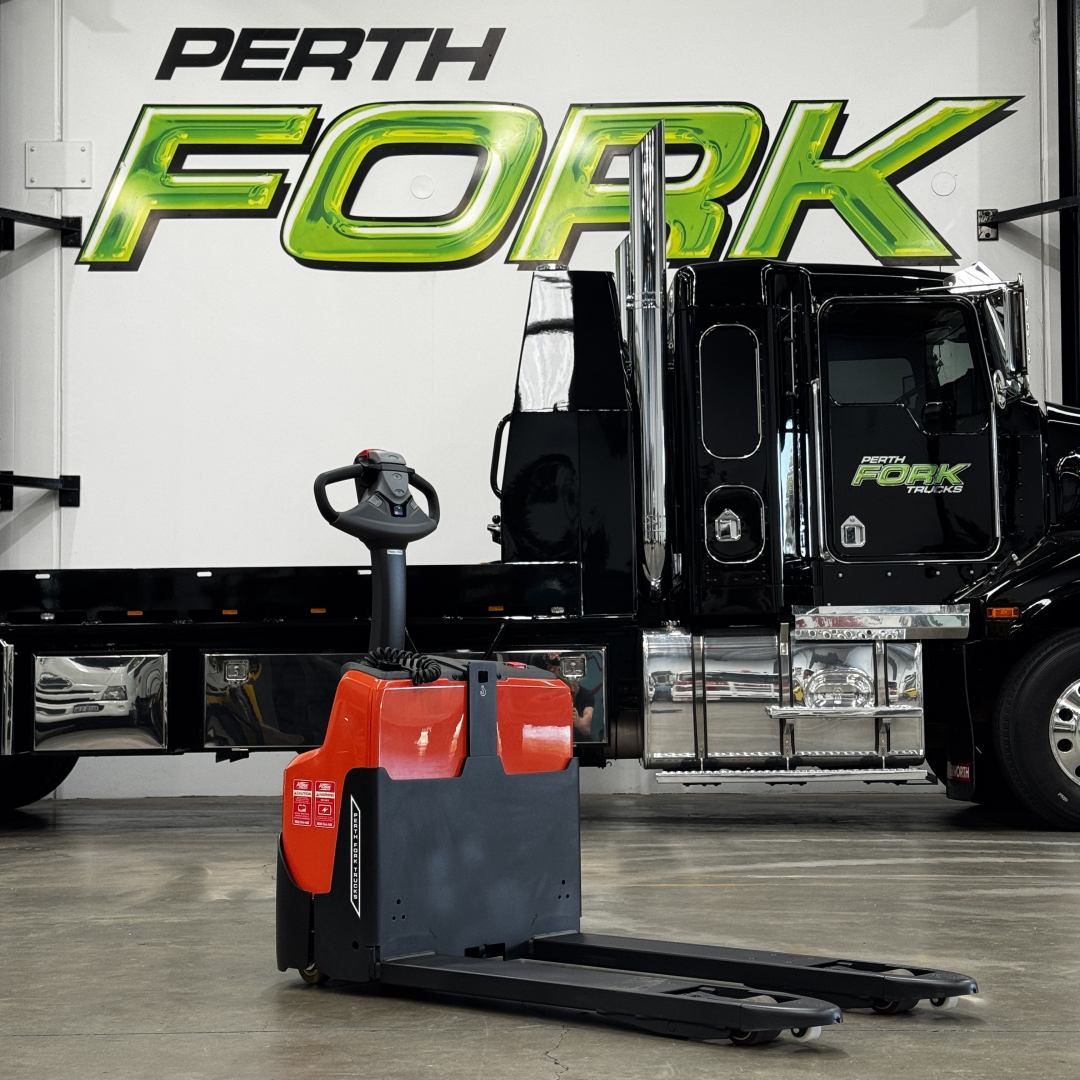 Toyota 1.6T Electric Pallet Jack