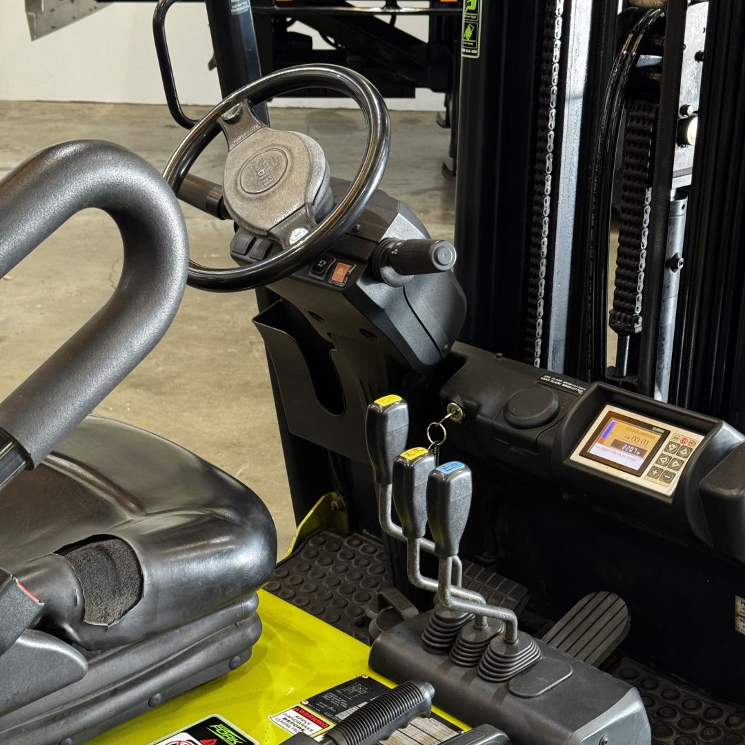 Clark 1.6T Compact Electric Forklift