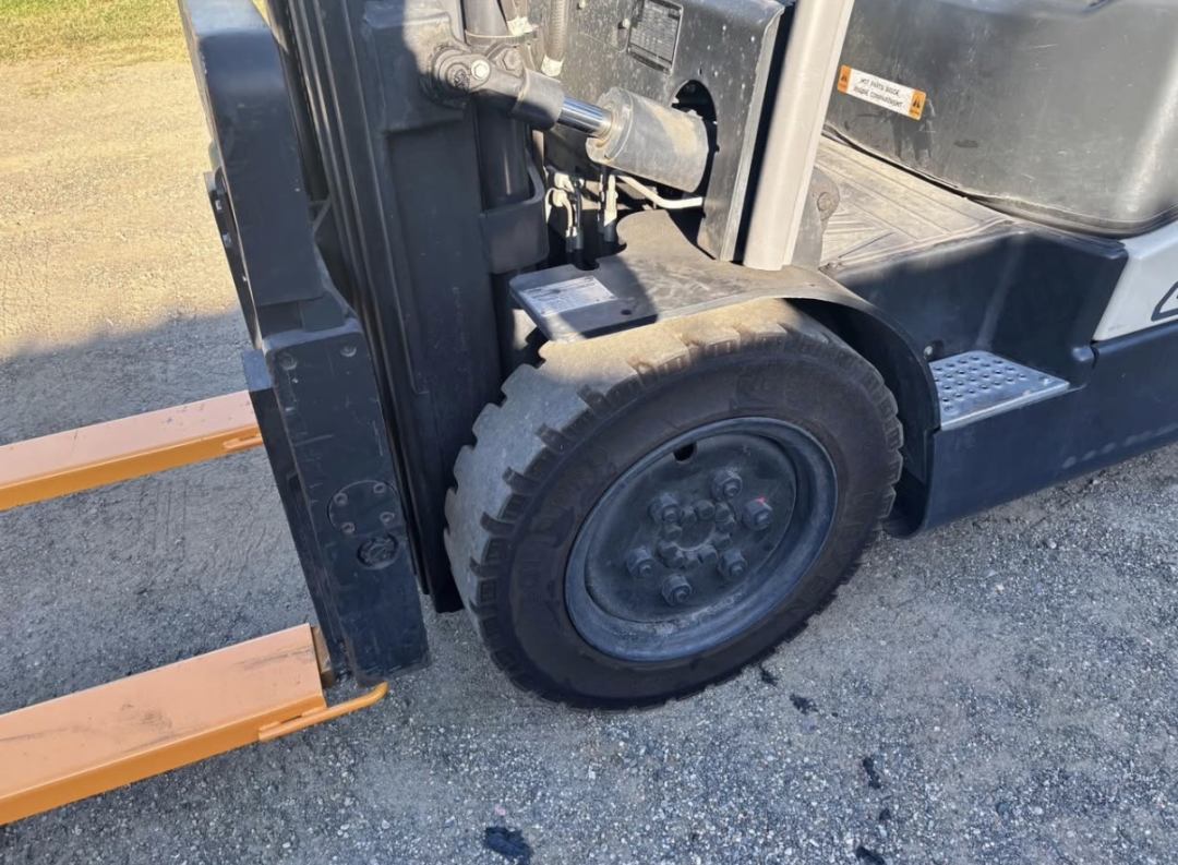 2017 Crown CG25P-5 Forklift   - Starts, Ru
