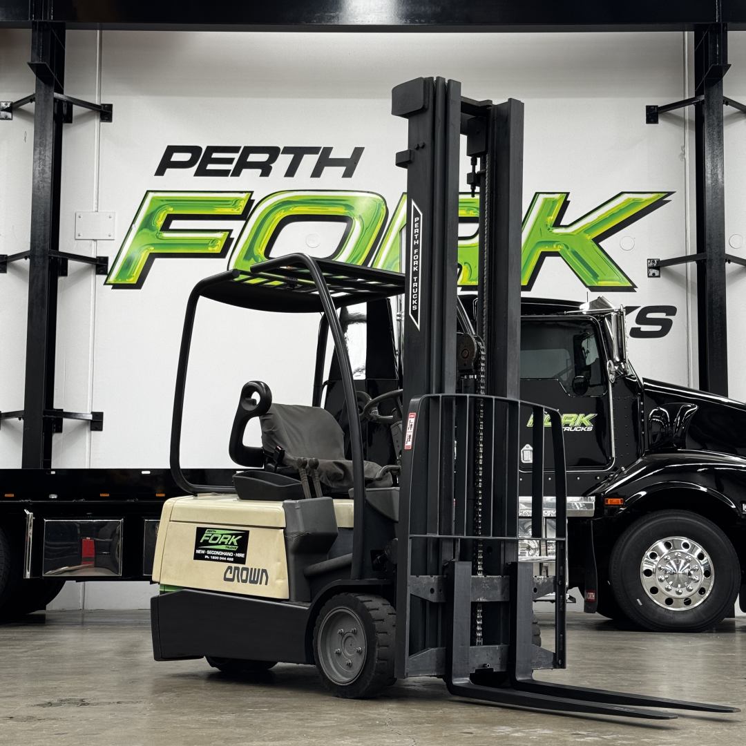 Crown 2T Electric 3-Wheel Forklift