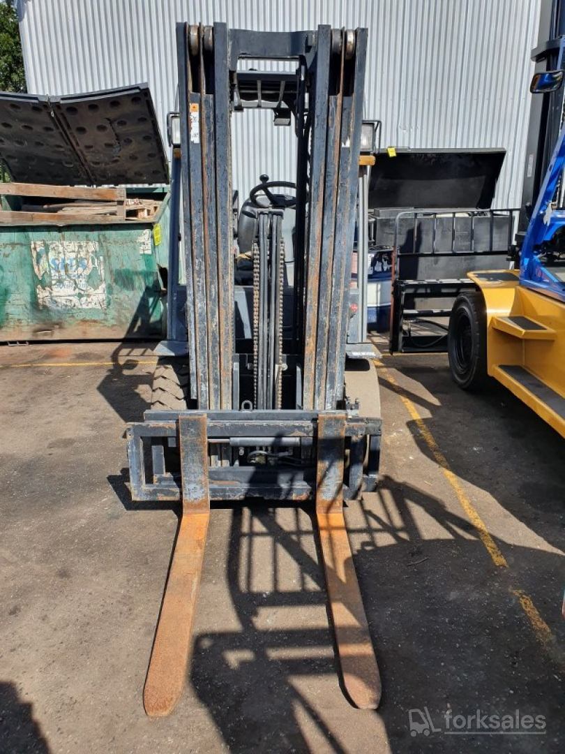 Crown 2.5T LPG Forklift