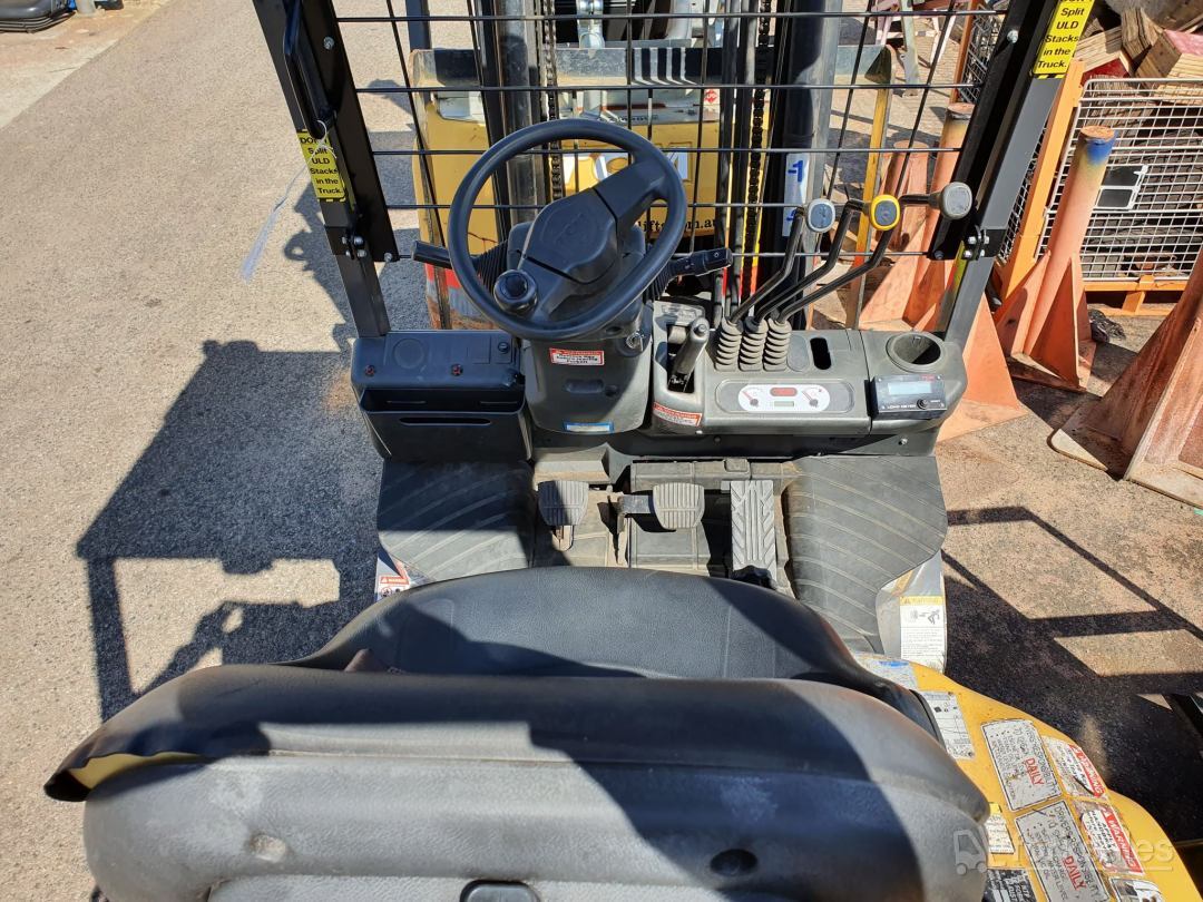 TCM 1.5T LPG Forklift