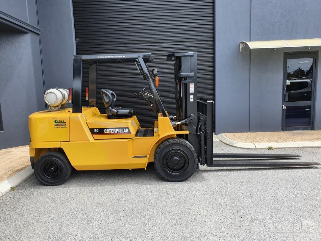 CAT 5T LPG Forklift