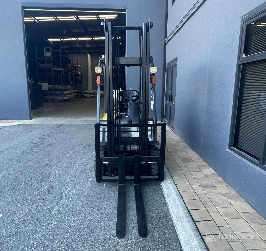 TCM 1.8T Forklift