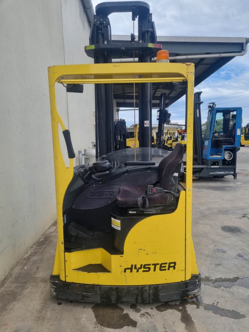 2013 Hyster 1.6T Electric Reach Truck
