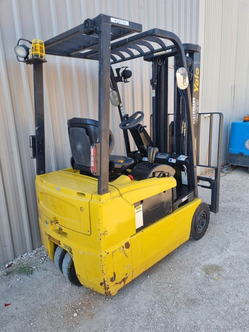 Yale 1.8T Electric Fork With New Batteries