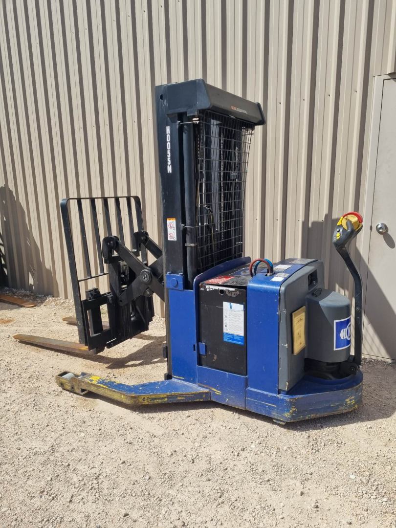 2009 Hyster Electric Walkie Reach Stacker