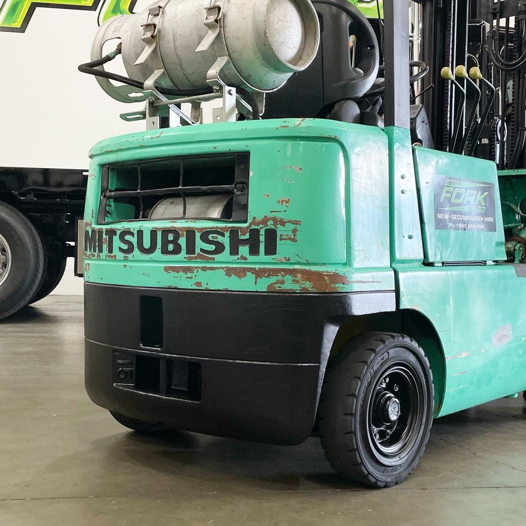Mitsubishi 1.8T Forklift