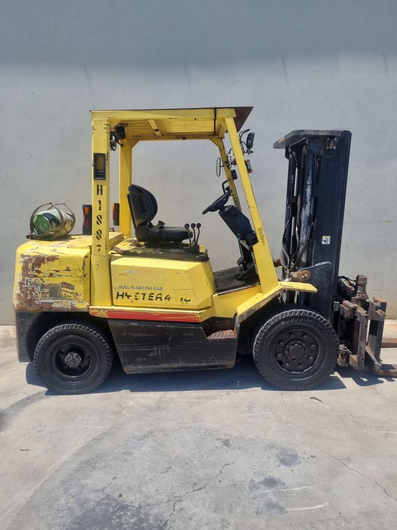 Hyster 4T LPG Forklift With Container Mast