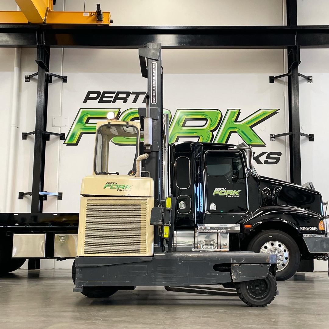 Hubtex 4T All-Directional Forklift