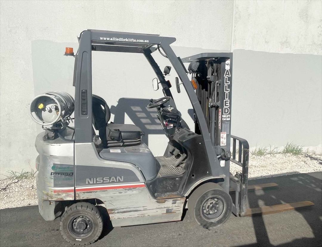 Nissan 1.8T LPG Forklift | 4.75m Lift