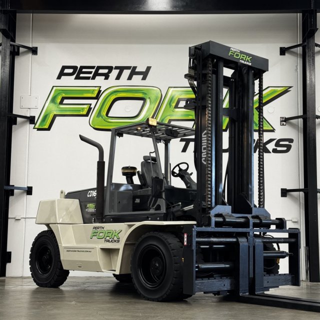 Crown 16T Forklift