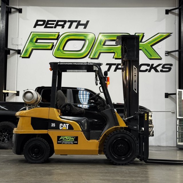 CAT 3.5T Forklift